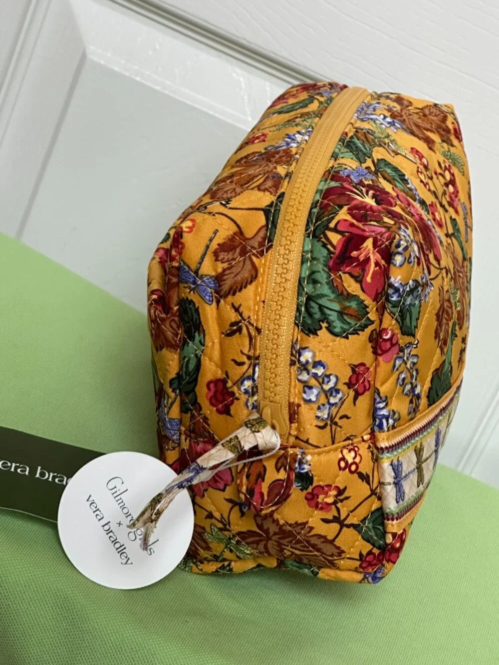 VERA BRADLEY GILMORE GIRLS COSMETIC BAG CASE:NWT GILMORE GIRLS AUTUMN